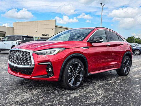Used 2023 INFINITI QX55 Sensory w/ Lighting Package AWD/4WD image 3