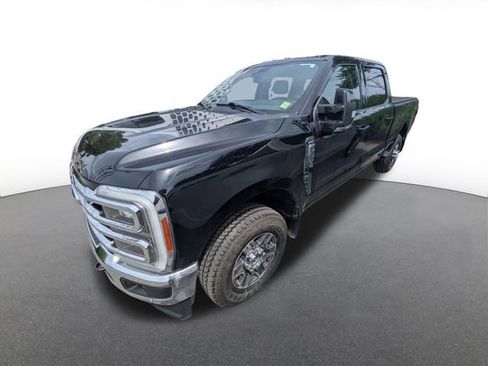 Used 2023 Ford F250 Lariat w/ Lariat Ultimate Package AWD/4WD image 2