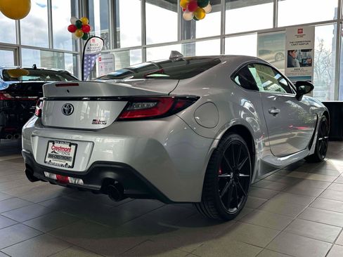 New 2025 Toyota GR86 image 3