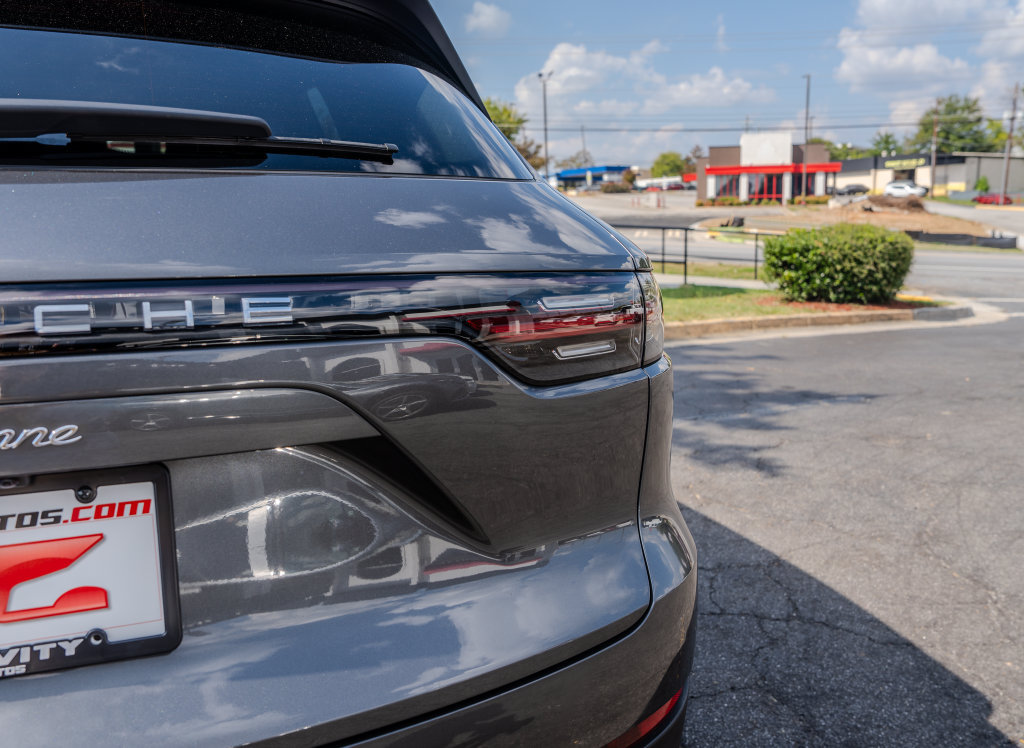 Used 2023 Porsche Cayenne AWD/4WD image 29