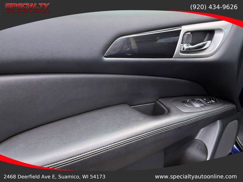 Used 2020 Nissan Pathfinder S image 31