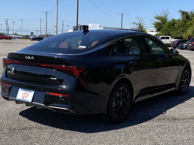 New 2027 Kia K5 GT-Line FWD image 3