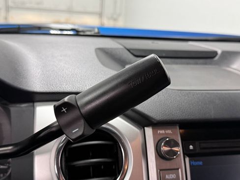 Used 2016 Toyota Tundra SR5 AWD/4WD image 18