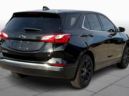 Used 2020 Chevrolet Equinox LT w/ Driver Convenience Package image 11