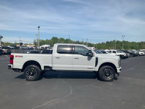 New 2026 Ford F250 Platinum AWD/4WD image 4