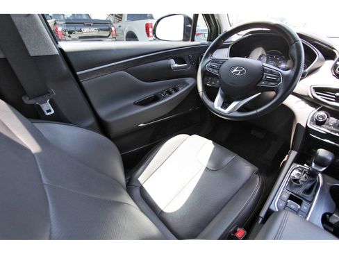 Used 2019 Hyundai Santa Fe FWD image 11