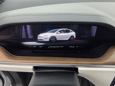 Used 2023 Tesla Model X image 19