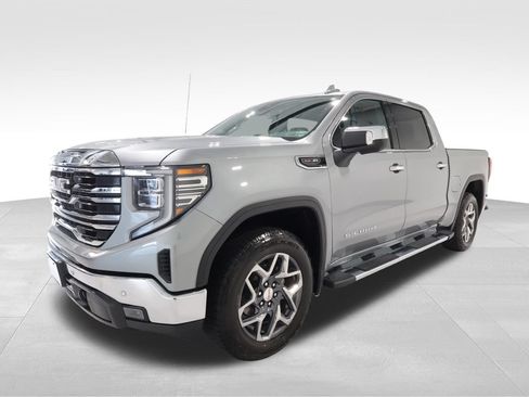 Used 2025 GMC Sierra 1500 SLT w/ SLT Premium Plus Package AWD/4WD image 8