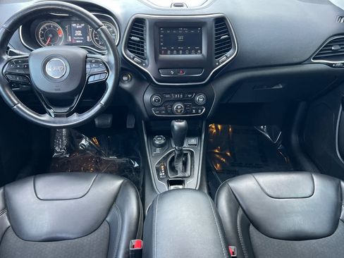 Used 2019 Jeep Cherokee Altitude image 4