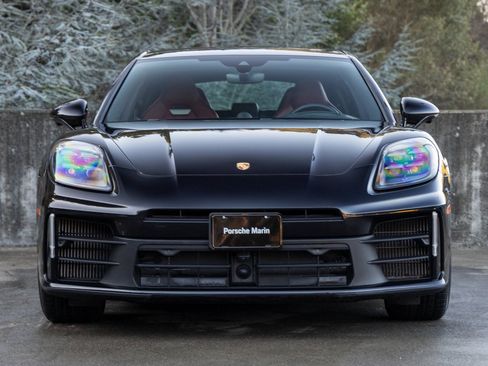 Certified 2024 Porsche Panamera image 8