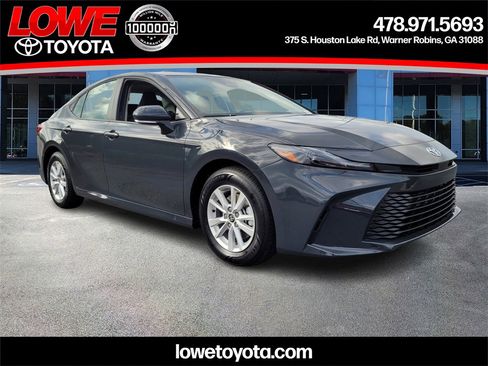 Certified 2026 Toyota Camry LE image 1