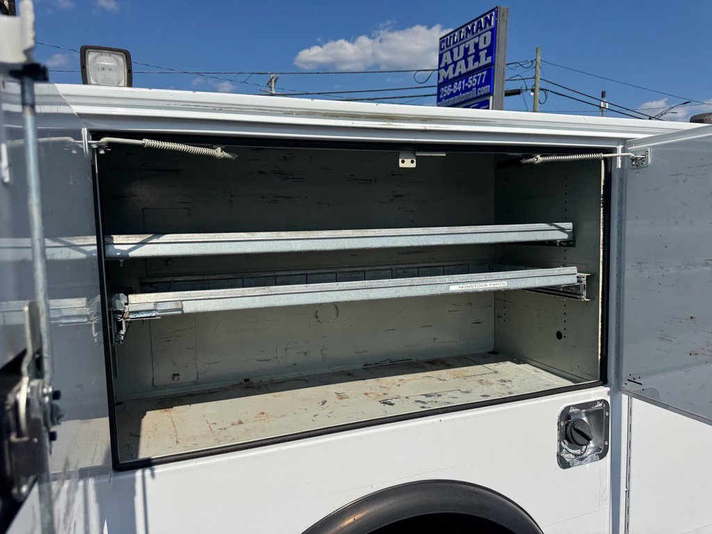 Used 2019 Ford F550 4x4 Regular Cab Super Duty image 12