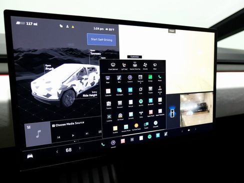 Used 2024 Tesla Cybertruck AWD Crew Cab image 31