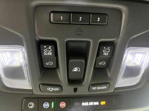 Used 2024 Chevrolet Silverado 3500 High Country w/ High Country Premium Package image 17