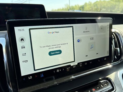 New 2026 Ford Expedition Platinum image 38