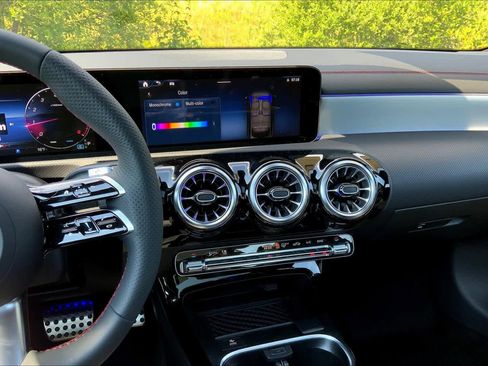 Certified 2025 Mercedes-Benz CLA 250 4MATIC image 6