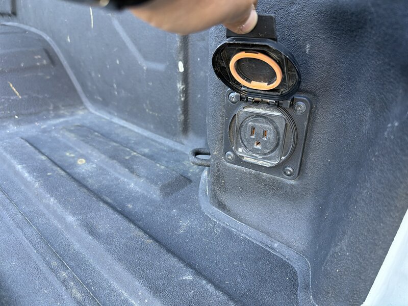 Used 2025 Chevrolet Silverado 3500 LT w/ Safety Package AWD/4WD image 31