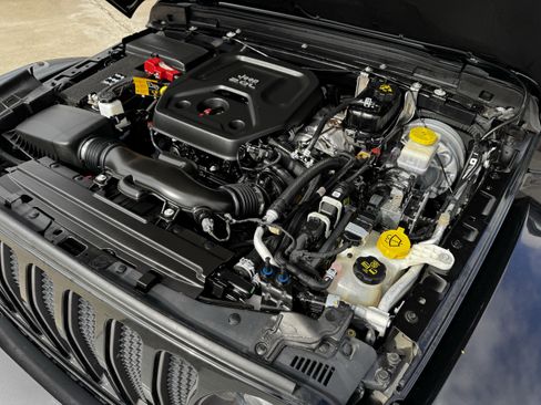 Used 2021 Jeep Wrangler Unlimited Rubicon image 33