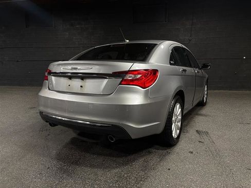 Used 2014 Chrysler 200 Limited w/ Sun/Sound Group image 5