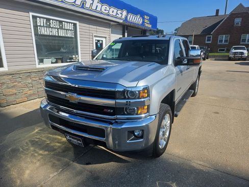 Used 2017 Chevrolet Silverado 2500 LTZ w/ Duramax Plus Package AWD/4WD image 4