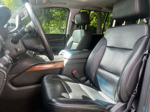 Used 2019 Chevrolet Suburban Premier w/ RST 6.2L Performance Edition AWD/4WD image 13