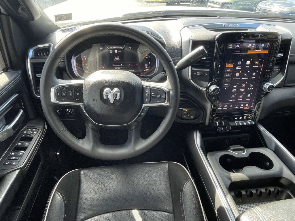 Used 2025 RAM 2500 Laramie AWD/4WD image 16