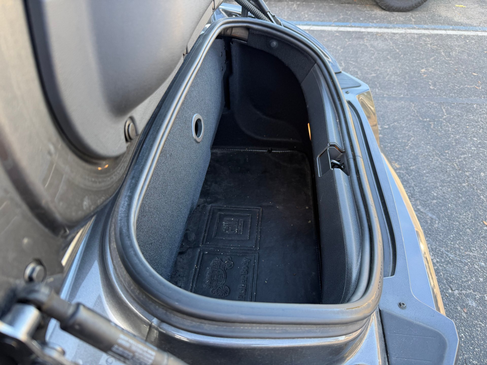 Used 2005 Chrysler Crossfire Limited RWD image 54