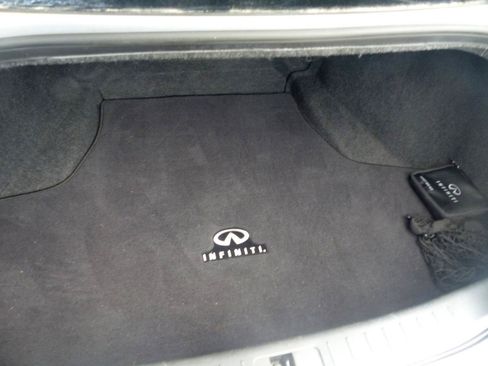 Used 2011 INFINITI M37 w/ Deluxe Touring Pkg RWD image 31