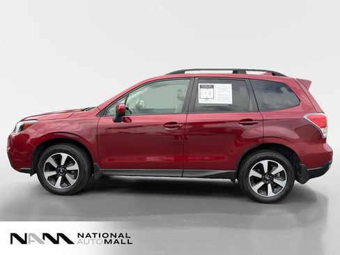 Used 2018 Subaru Forester 2.5i Premium w/ All-Weather Package AWD/4WD image 2