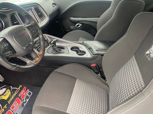 Used 2022 Dodge Challenger R/T Scat Pack image 9