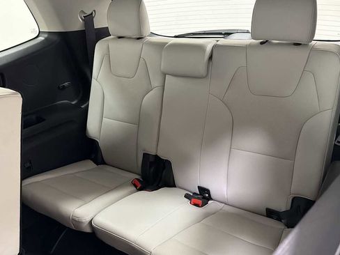 Used 2020 Kia Telluride S w/ S 8 Passenger Seating Package AWD/4WD image 25