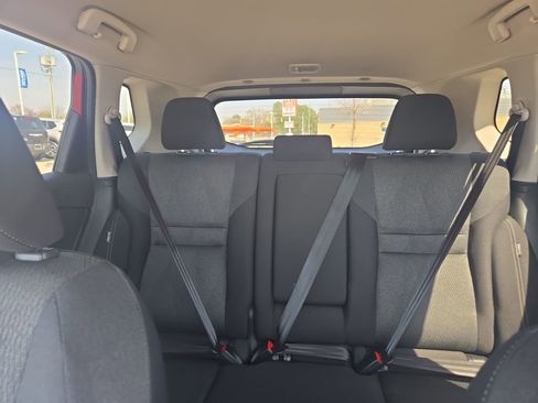 Used 2025 Nissan Rogue SV image 28