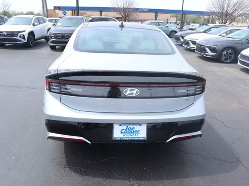 New 2026 Hyundai Sonata Limited FWD image 22