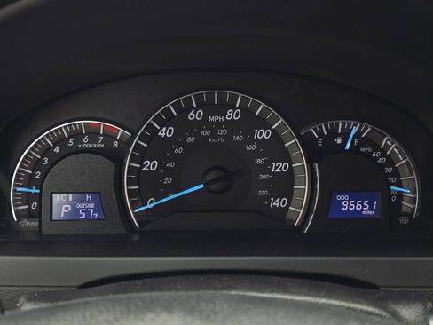 Used 2013 Toyota Camry SE image 31