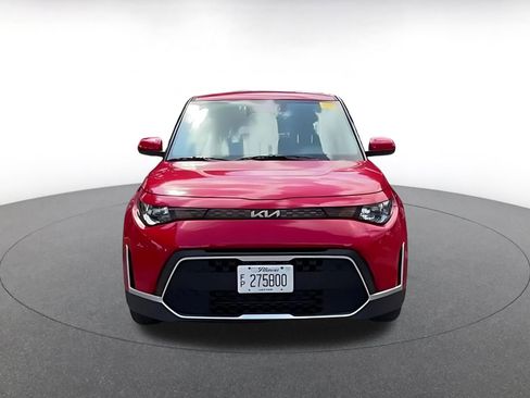 Used 2025 Kia Soul LX w/ LX Technology Package FWD image 10