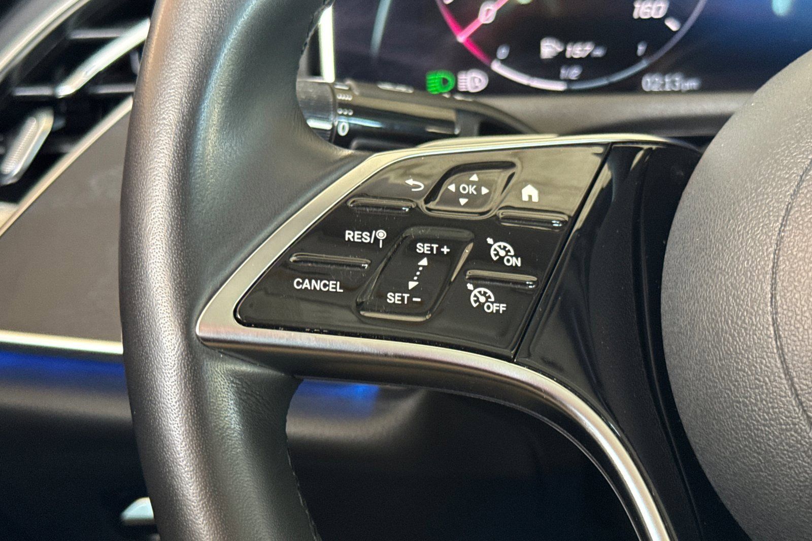 Certified 2025 Mercedes-Benz E 350 4MATIC Sedan image 30