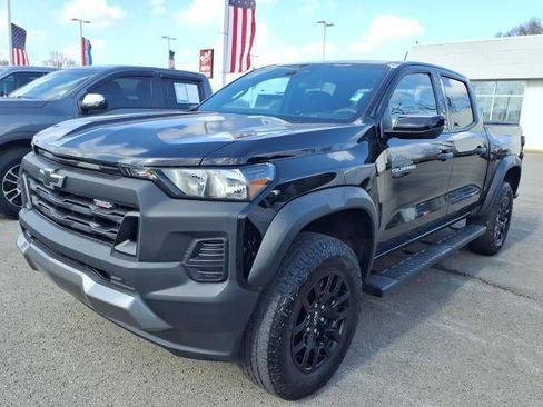 Used 2024 Chevrolet Colorado Trail Boss w/ Advanced Trailering Package image 4