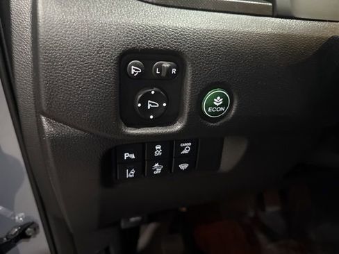 Used 2025 Honda Ridgeline TrailSport image 9