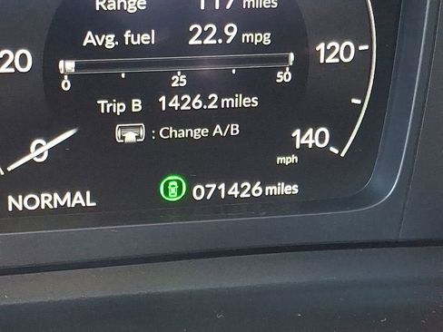 Used 2023 Honda Pilot Elite image 22