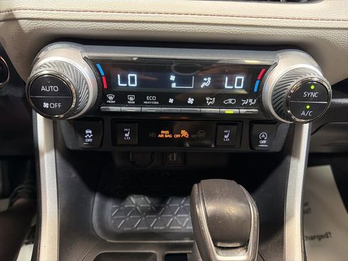 Used 2023 Toyota RAV4 XLE Premium AWD/4WD image 29