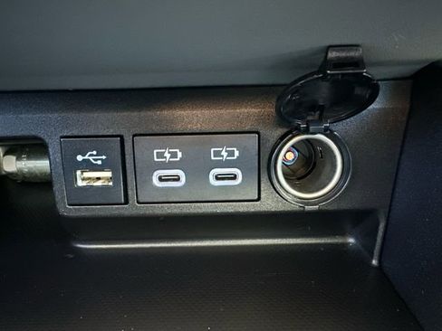 Certified 2024 Toyota Highlander LE image 39