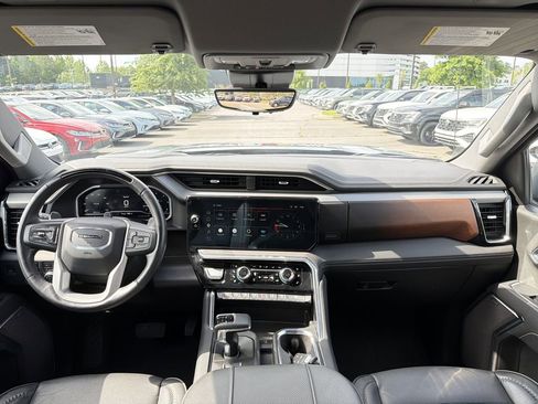 Used 2023 GMC Sierra 1500 Denali w/ Technology Package AWD/4WD image 19