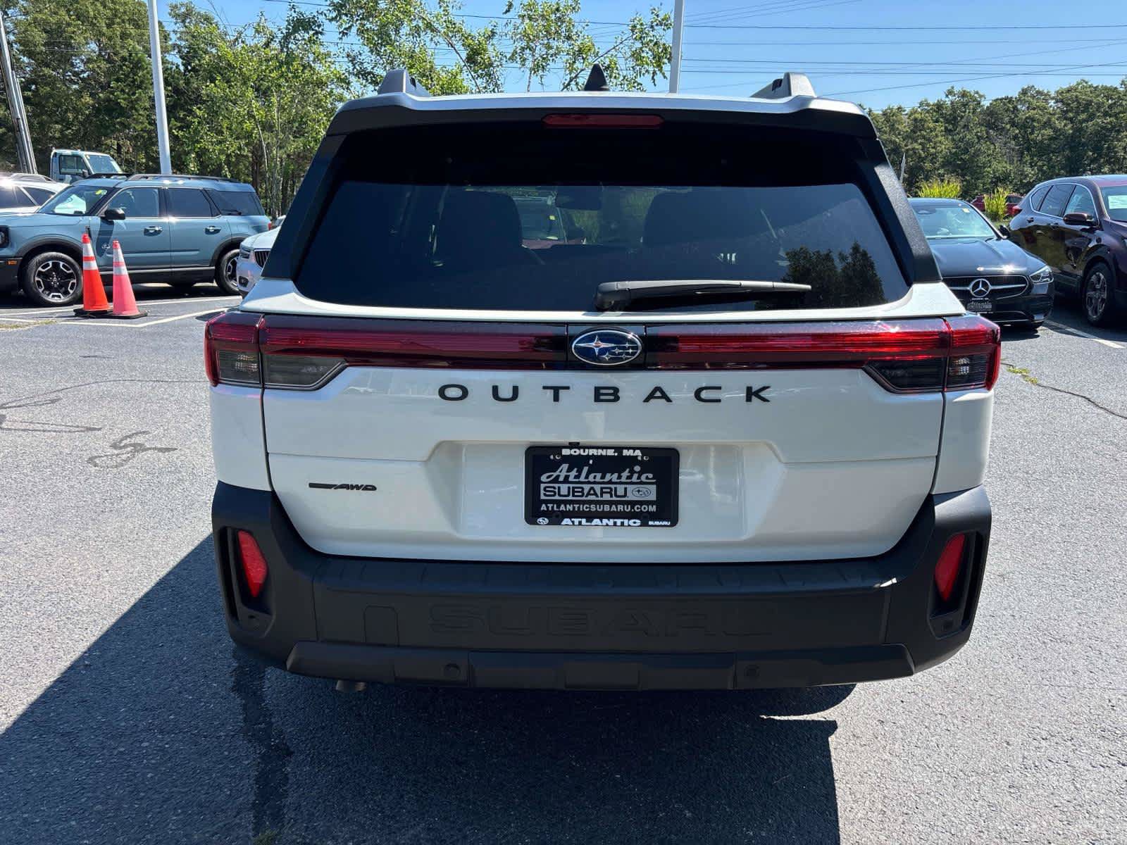 Used 2026 Subaru Outback Limited AWD/4WD image 4