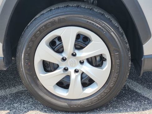 Certified 2025 Toyota RAV4 LE FWD image 9