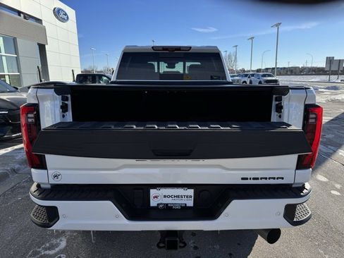 Used 2024 GMC Sierra 3500 Denali Ultimate image 40