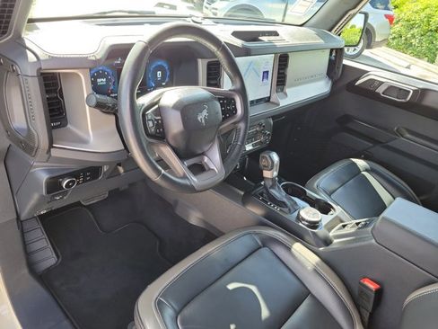 Certified 2025 Ford Bronco Outer Banks AWD/4WD image 19