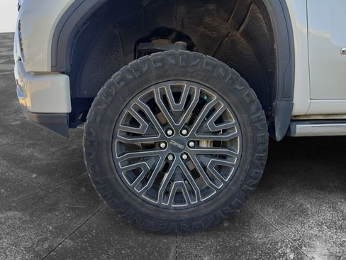 Used 2022 GMC Sierra 1500 Denali Ultimate AWD/4WD image 9