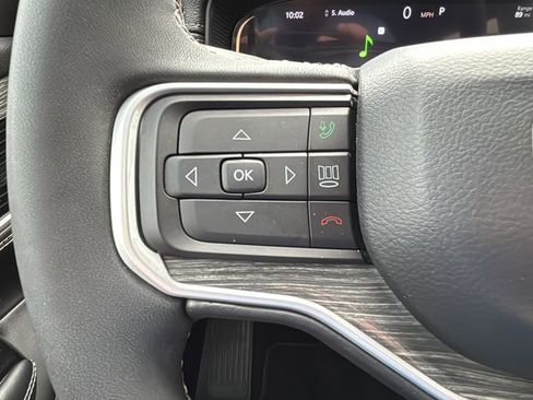 Used 2022 Jeep Wagoneer Series III RWD image 18