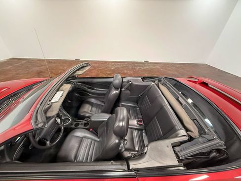 Used 2004 Ford Mustang GT RWD image 93