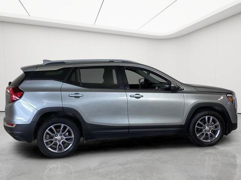 Used 2024 GMC Terrain SLT FWD image 15